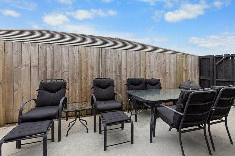 Photo of property in 17 Pragma Rise, Rototuna North, Hamilton, 3210