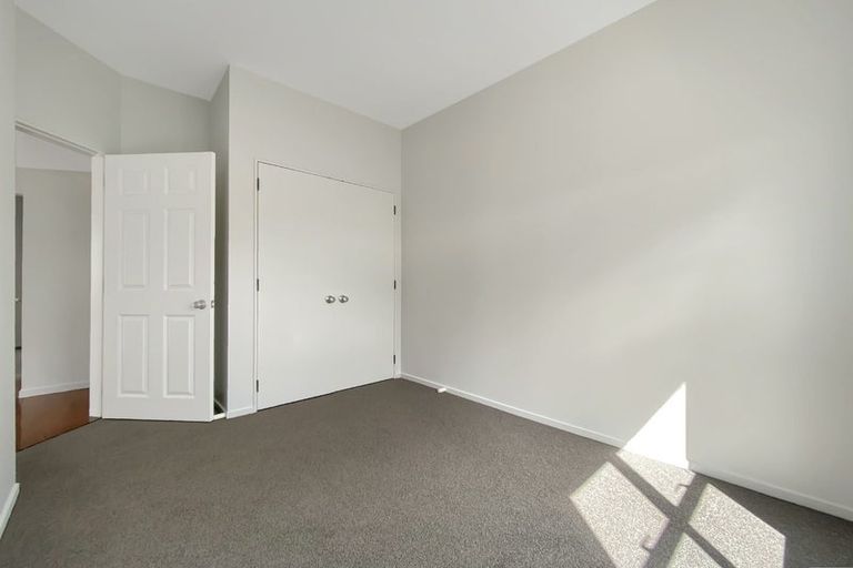 Photo of property in 5/25 Mana Street, Vogeltown, Wellington, 6021