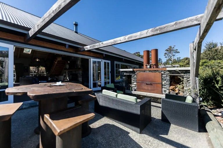 Photo of property in 5 Fishermans Lane, Mount Creighton, Queenstown, 9371