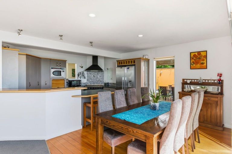 Photo of property in 60 The Esplanade, Raumati South, Paraparaumu, 5032