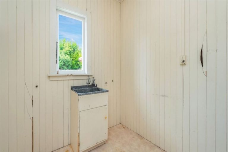 Photo of property in 76 Claude Street, Fairfield, Hamilton, 3214