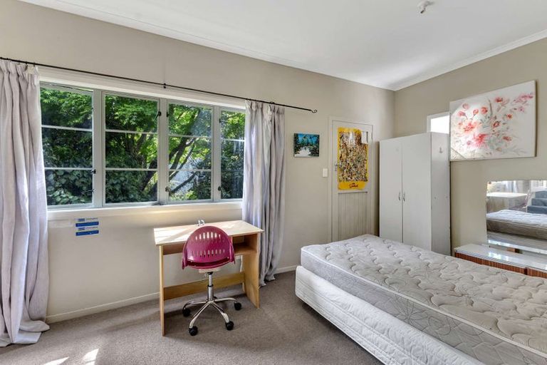 Photo of property in 47 Cameron Street, New Plymouth, 4310