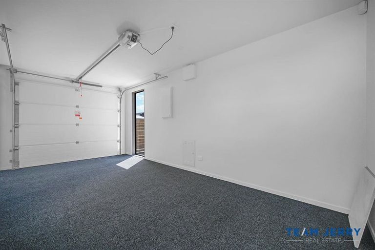 Photo of property in 5 Te Kaapia Road, Papakura, 2110