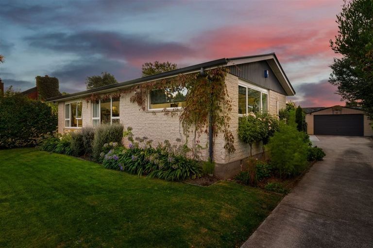 Photo of property in 63 Grahams Road, Burnside, Christchurch, 8041