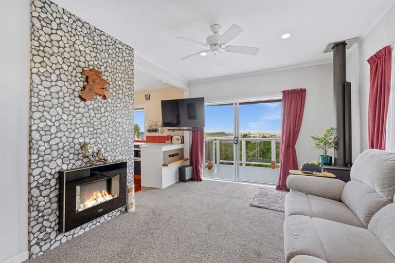 Photo of property in 34 Tanekaha Drive, Parahaki, Whangarei, 0112