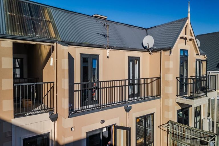 Photo of property in 2c Forth Street, North Dunedin, Dunedin, 9016