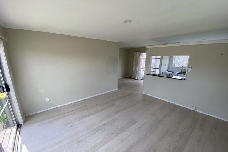 Photo of property in 1/92 Kenderdine Road, Papatoetoe, Auckland, 2025