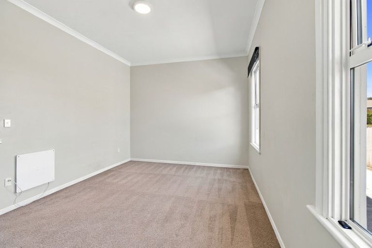 Photo of property in 19 Carey Street, Waitara, 4320