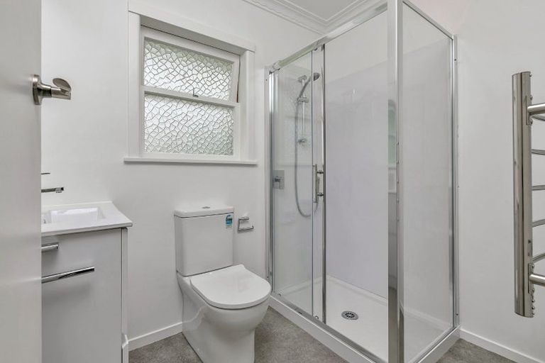 Photo of property in 5/19 Lake Pupuke Drive, Takapuna, Auckland, 0622