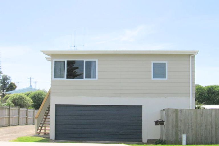 Photo of property in 1199 Papamoa Beach Road, Papamoa Beach, Papamoa, 3118