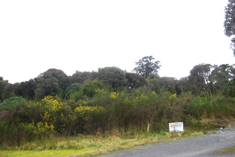 Photo of property in 21 Brownlee Drive, Moana, 7872