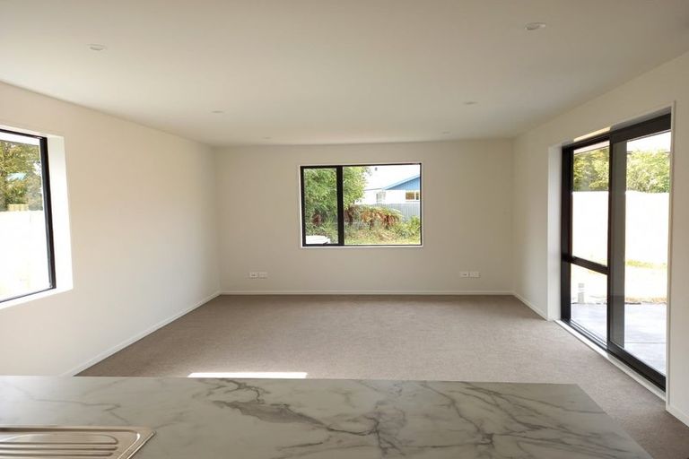 Photo of property in 80a Warren Crescent, Hillmorton, Christchurch, 8025
