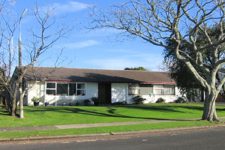 Photo of property in 13 Morrow Avenue, St Andrews, Hamilton, 3200