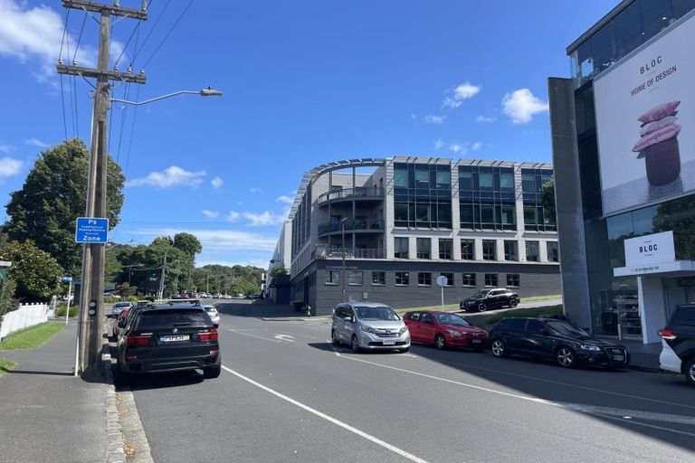 Photo of property in 18 Normanby Road, Normanby, Hawera, 4675