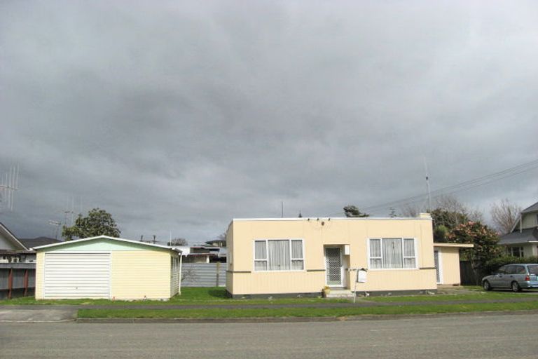 Photo of property in 14 Hereford Street, Levin, 5510