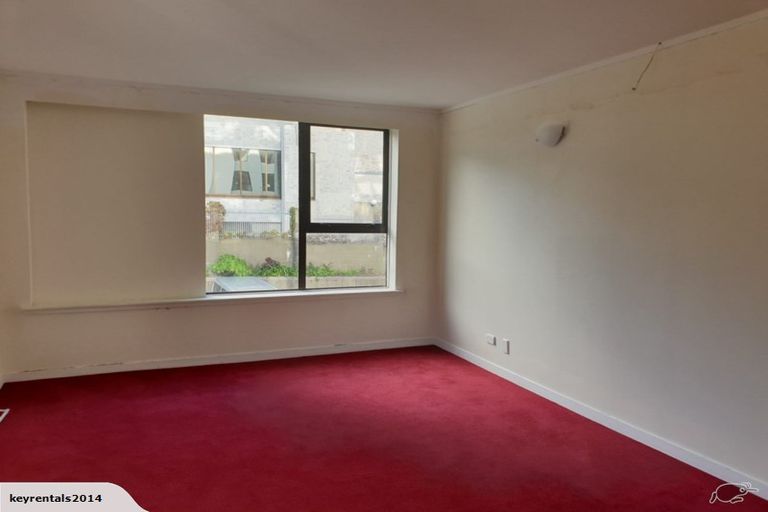 Photo of property in Hobson Court Flats, 11/70 Hobson Street, Thorndon, Wellington, 6011