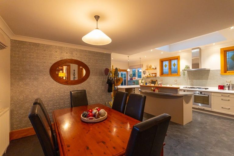 Photo of property in 28 Langston Avenue, Palmerston North, 4414