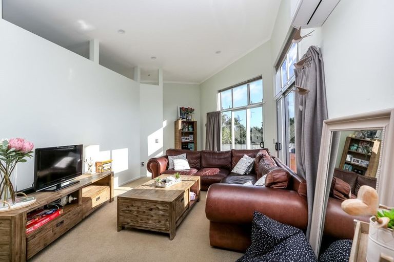 Photo of property in 4a Rahui View, Oakura, 4314