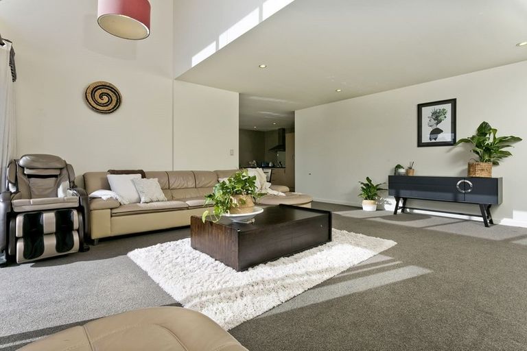 Photo of property in 10a Saffron Street, Birkdale, Auckland, 0626