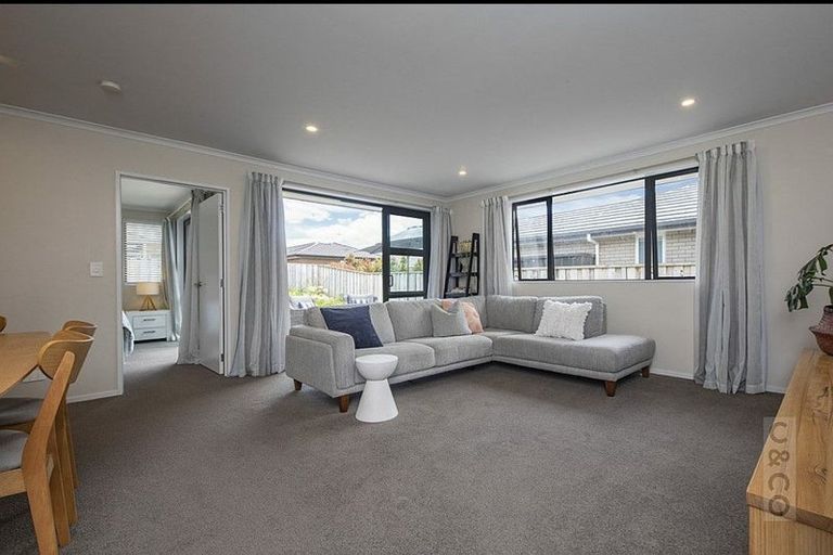 Photo of property in 12 Turpin Road, Riverhead, 0820