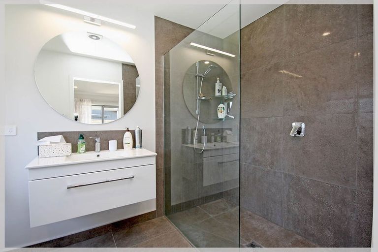 Photo of property in 10 Story Street, Foxton Beach, Foxton, 4815