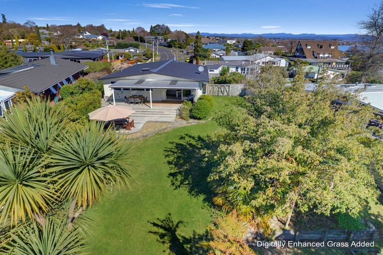 Photo of property in 48 Gillies Avenue, Taupo, 3330