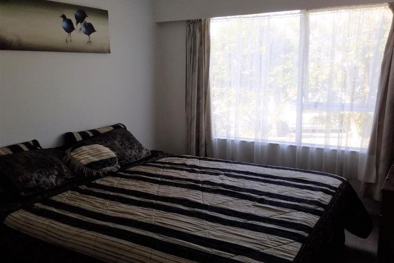 Photo of property in 4/1 Kahika Road, Birkdale, Auckland, 0626