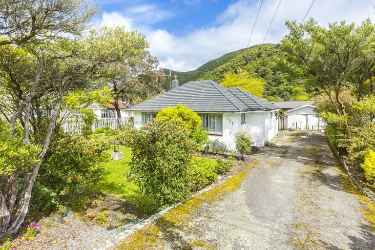 Photo of property in 107 Akatarawa Road, Birchville, Upper Hutt, 5018