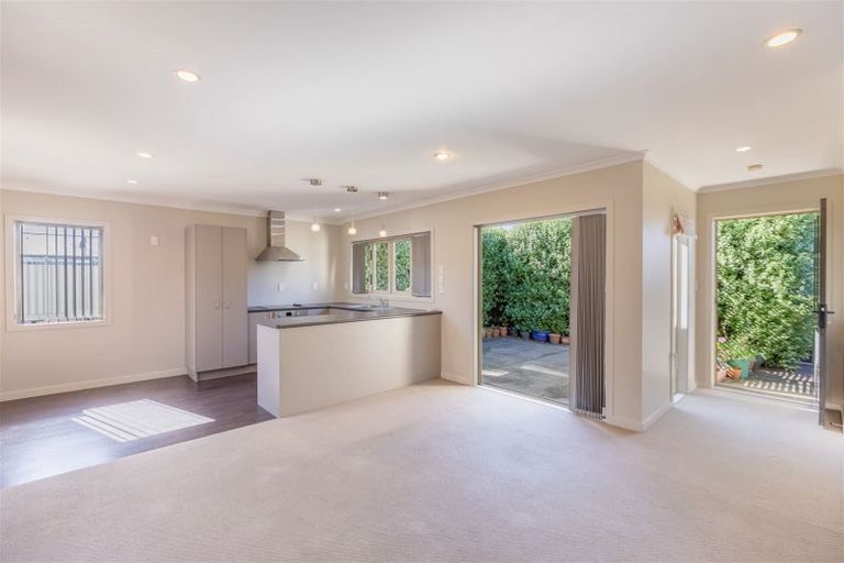 Photo of property in 42a Taradale Road, Marewa, Napier, 4110
