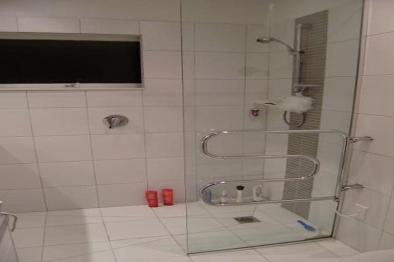 Photo of property in 4112/110 East Coast Road, Forrest Hill, Auckland, 0620