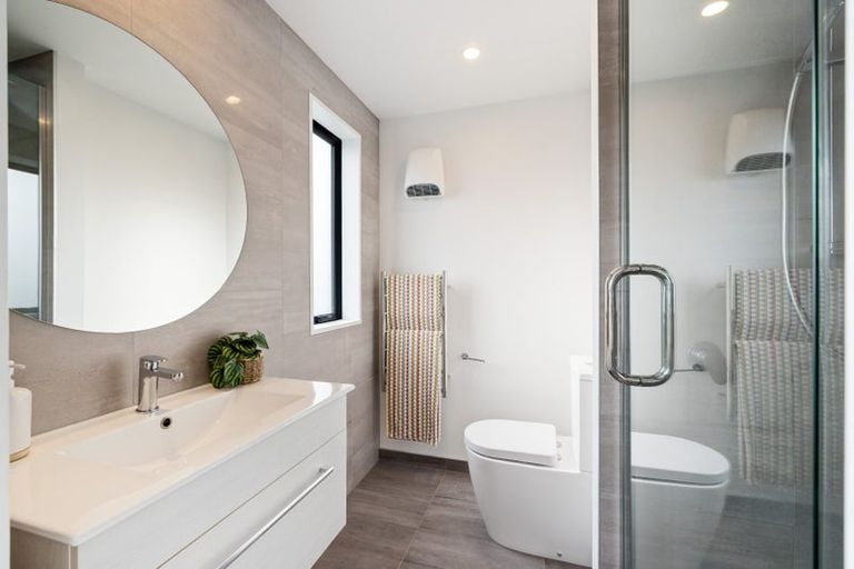 Photo of property in 2/59 Waimairi Road, Upper Riccarton, Christchurch, 8041