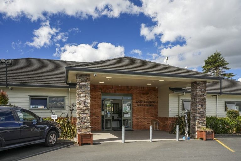 Photo of property in 3 Girvan Terrace, Wattle Downs, Auckland, 2103