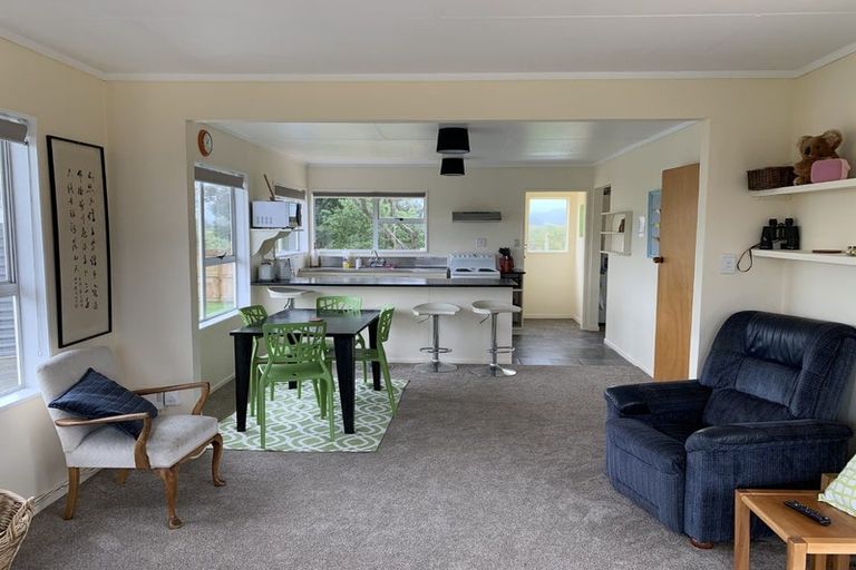 Photo of property in 22 Mountainview Terrace, Otaki Beach, Otaki, 5512