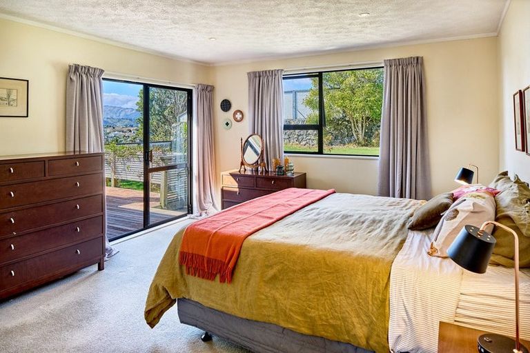 Photo of property in 1 The Top Gallant, Whitby, Porirua, 5024