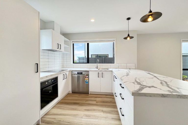 Photo of property in 39 Pipi Place, Levin, 5510