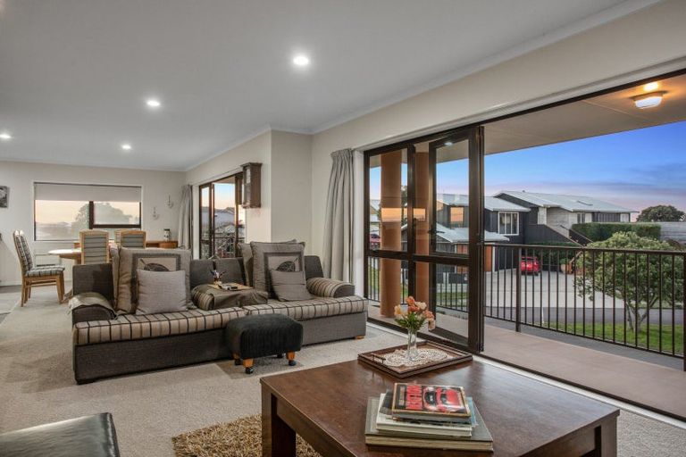 Photo of property in 14 Commodores Close, Coastlands, Whakatane, 3120