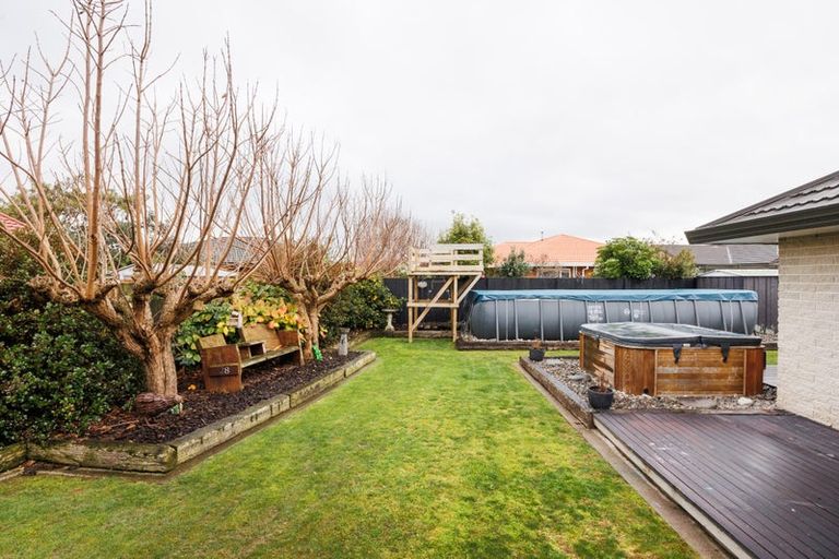 Photo of property in 28 Jefferson Crescent, Milson, Palmerston North, 4414