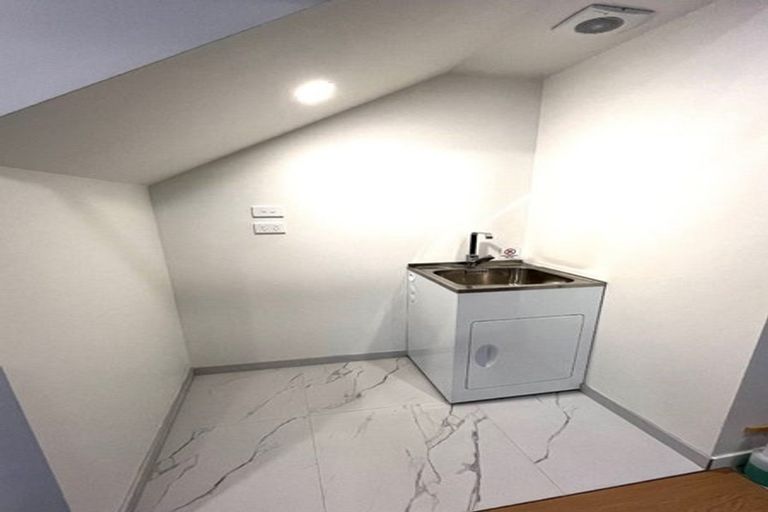 Photo of property in 33a Galsworthy Place, Bucklands Beach, Auckland, 2014