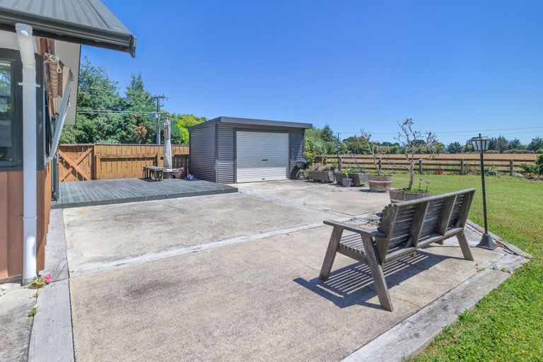 Photo of property in 59 Avenue North Road, Levin, 5510