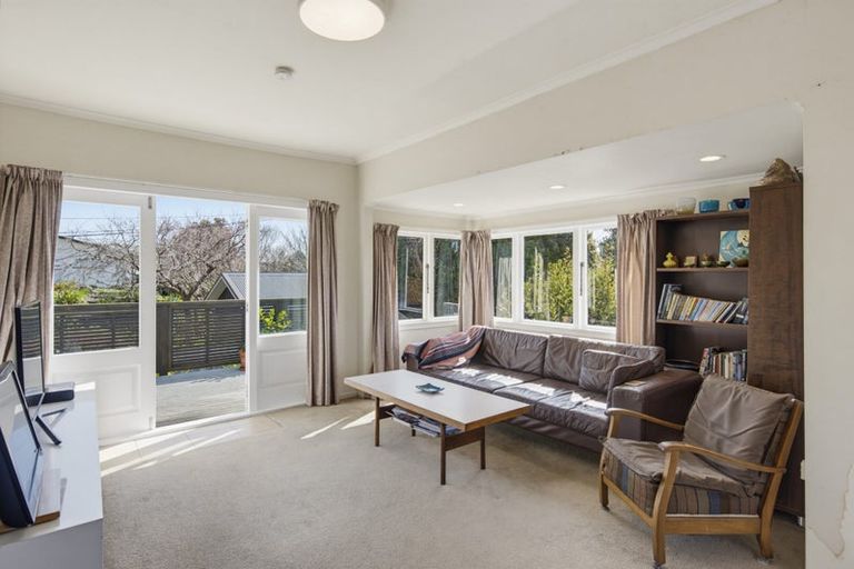 Photo of property in 9 Kirkway, Raumati Beach, Paraparaumu, 5032