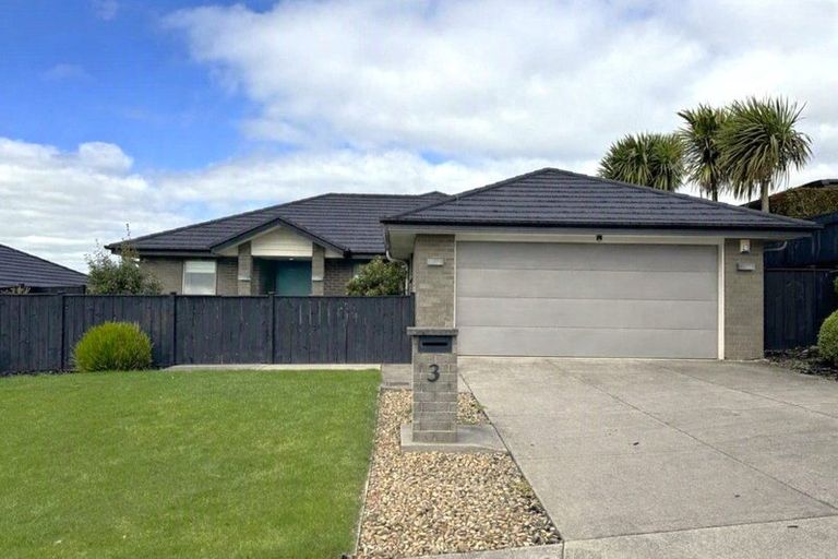 Photo of property in 3 Lippiatt Crescent, Pokeno, 2402