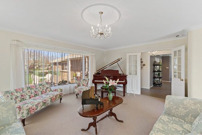 Photo of property in 33 Harrowfield Drive, Harrowfield, Hamilton, 3210