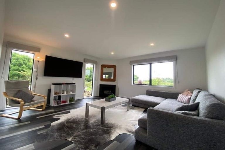 Photo of property in 24 Ivy Lane, Ohau, Levin, 5570