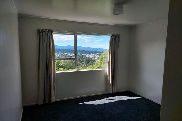 Photo of property in 29b Harbour View Road, Northland, Wellington, 6012