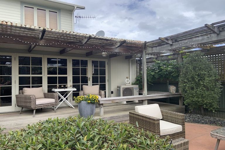 Photo of property in 142 Nelson Crescent, Napier South, Napier, 4110