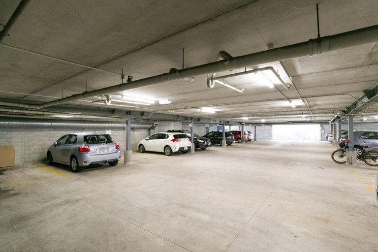 Photo of property in Luxford Villas, 110/72 Herald Street, Berhampore, Wellington, 6023