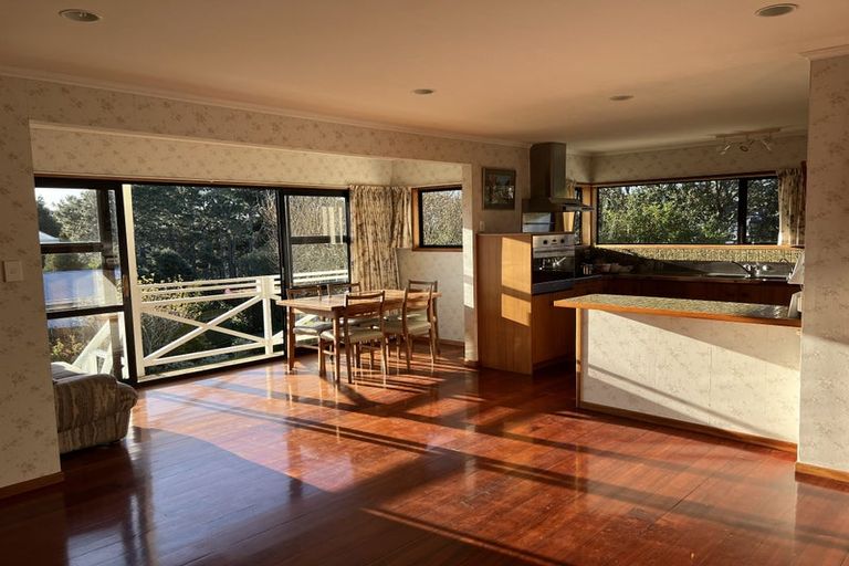 Photo of property in 4 Rae Road, Campbells Bay, Auckland, 0620