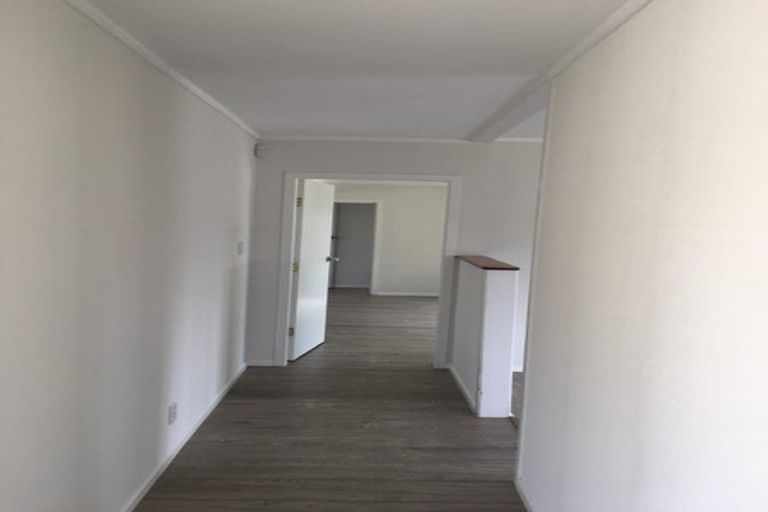 Photo of property in 695 State Highway 16, Kumeu, 0891