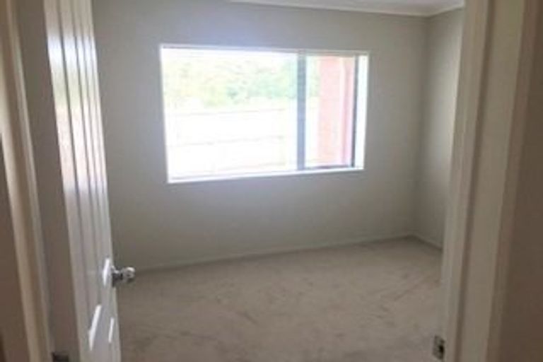 Photo of property in 72 Garelja Road, Henderson, Auckland, 0612