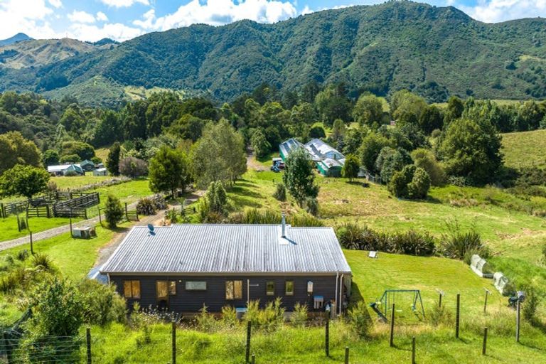 Photo of property in 44 Packtrack Road, Thames, 3577